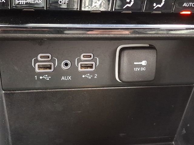 Used 2023 Jeep Grand Cherokee L Laredo AWD/4WD image 25