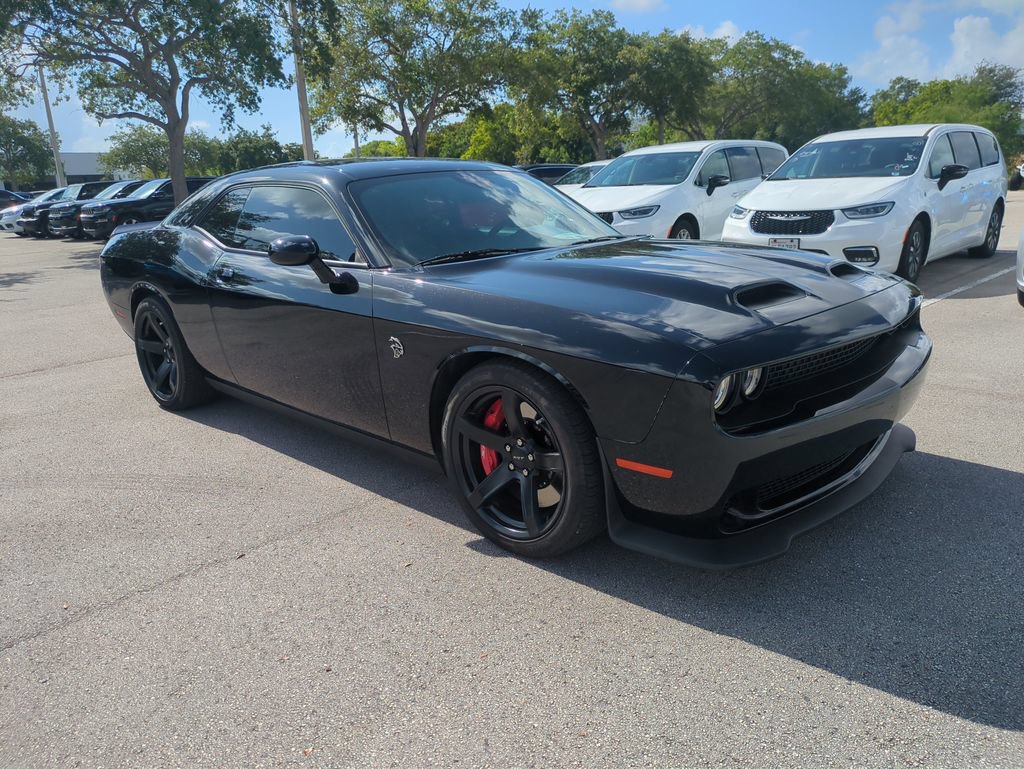 Used 2022 Dodge Challenger SRT Hellcat w/ Plus Package RWD image 2