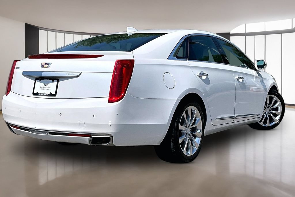 Used 2016 Cadillac XTS Premium FWD image 2