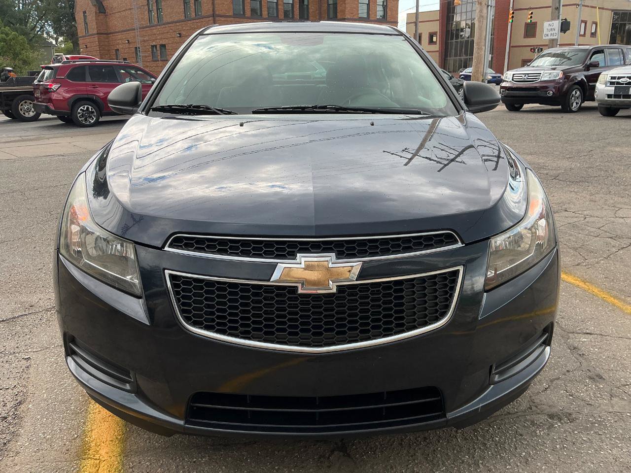 Used 2014 Chevrolet Cruze LT FWD image 9
