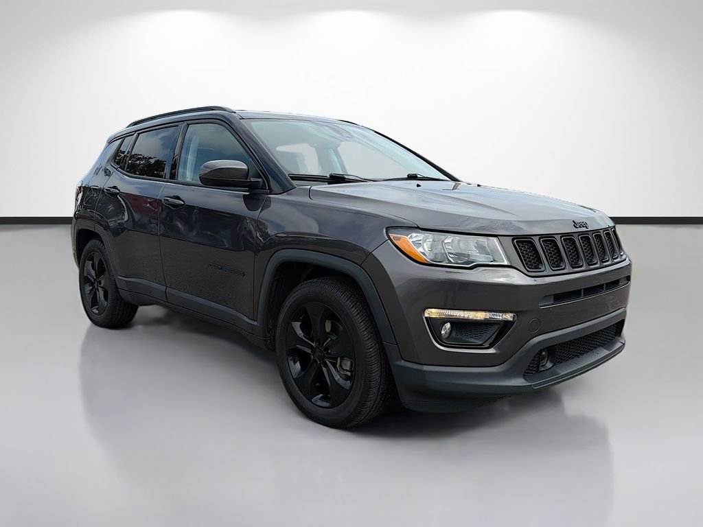 Used 2021 Jeep Compass Latitude image 1