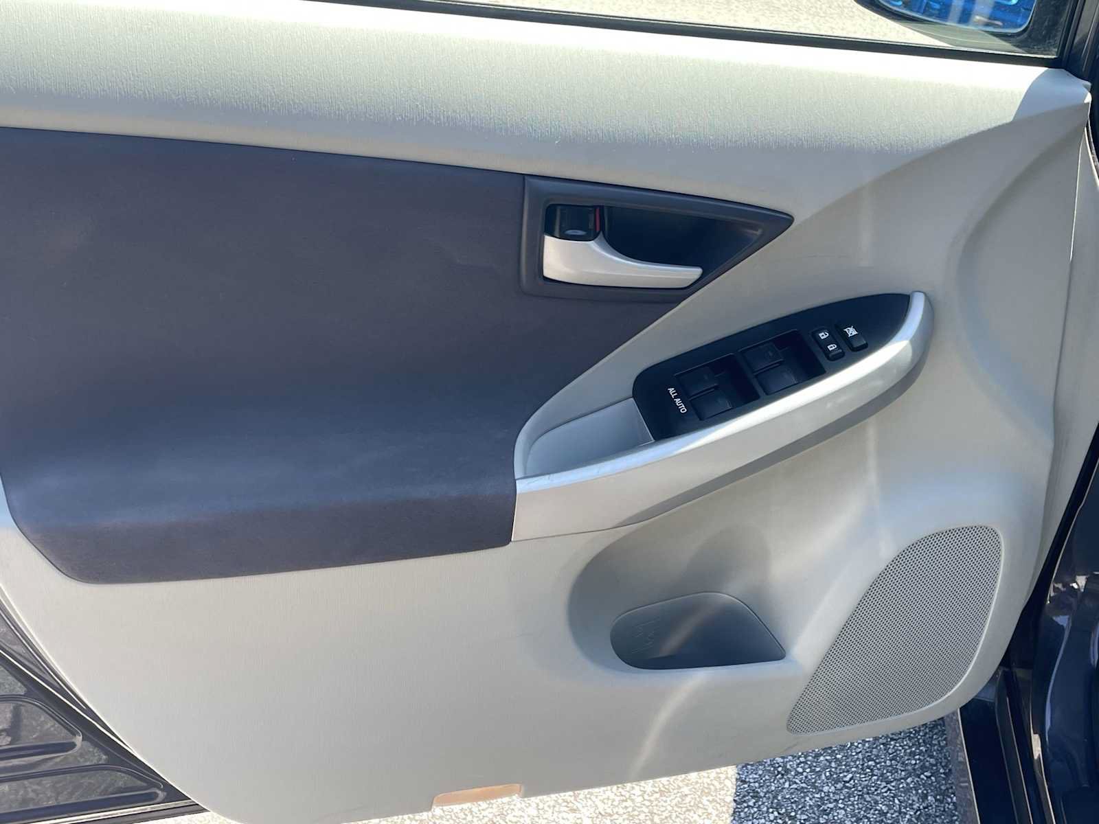 Used 2011 Toyota Prius Two FWD image 11