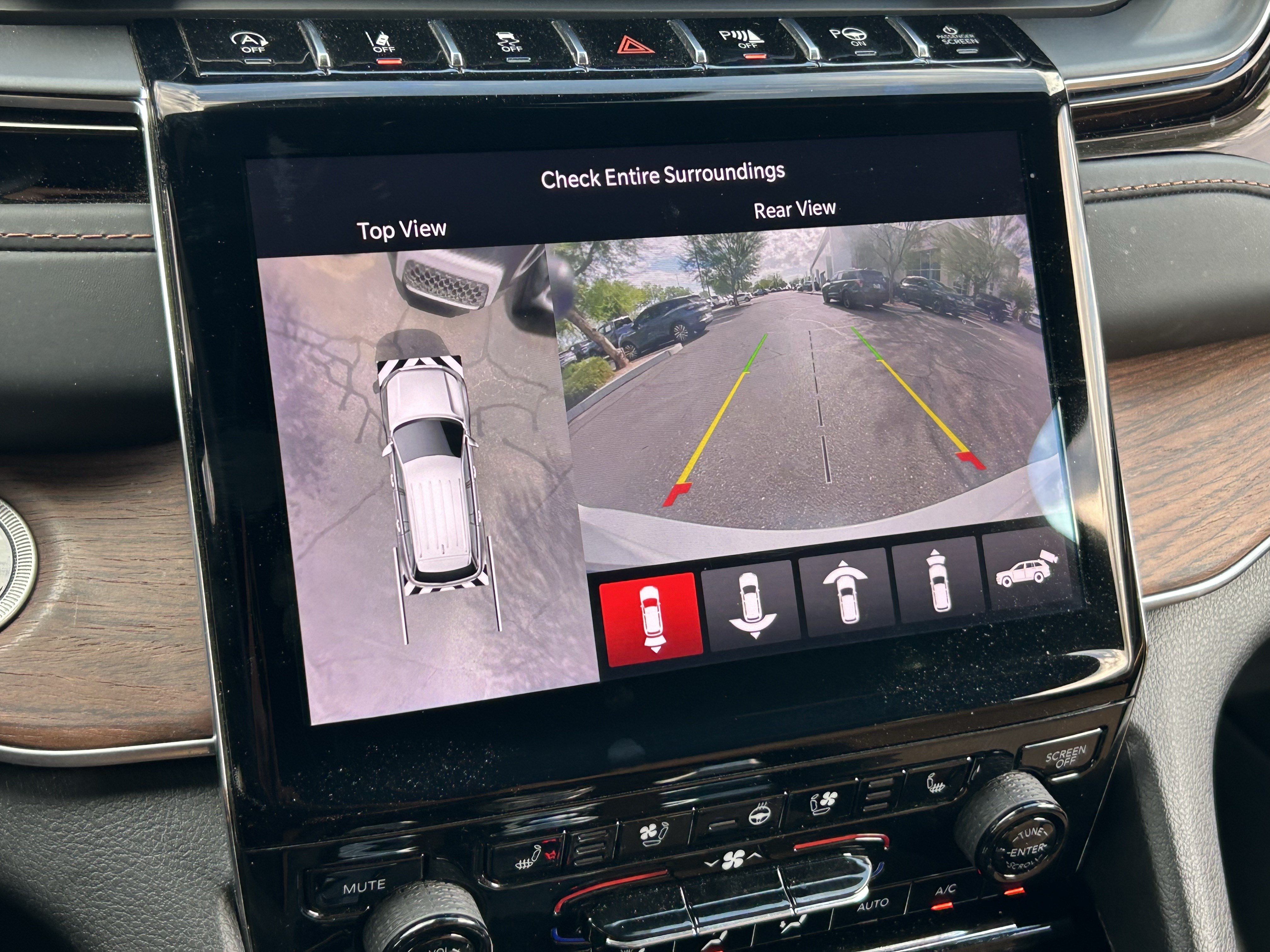 Used 2022 Jeep Grand Cherokee L Summit w/ Luxury Tech Group V AWD/4WD image 23
