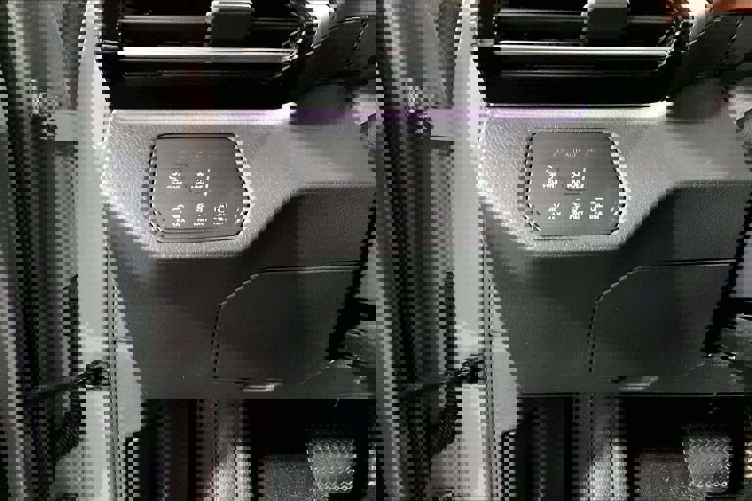 Used 2022 Volkswagen ID.4 Pro S AWD/4WD image 34