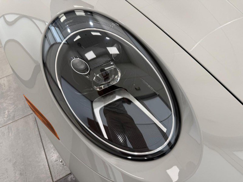 Used 2024 Porsche 911 Carrera w/ Premium Package RWD image 11