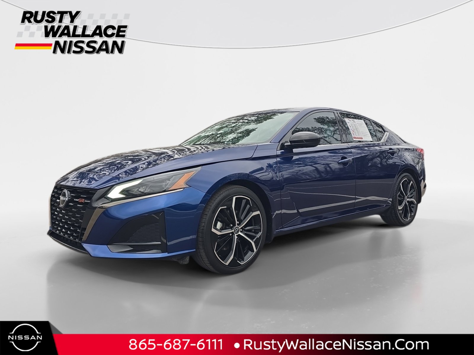 Used 2024 Nissan Altima 2.5 SR w/ SR Premium Package image 1