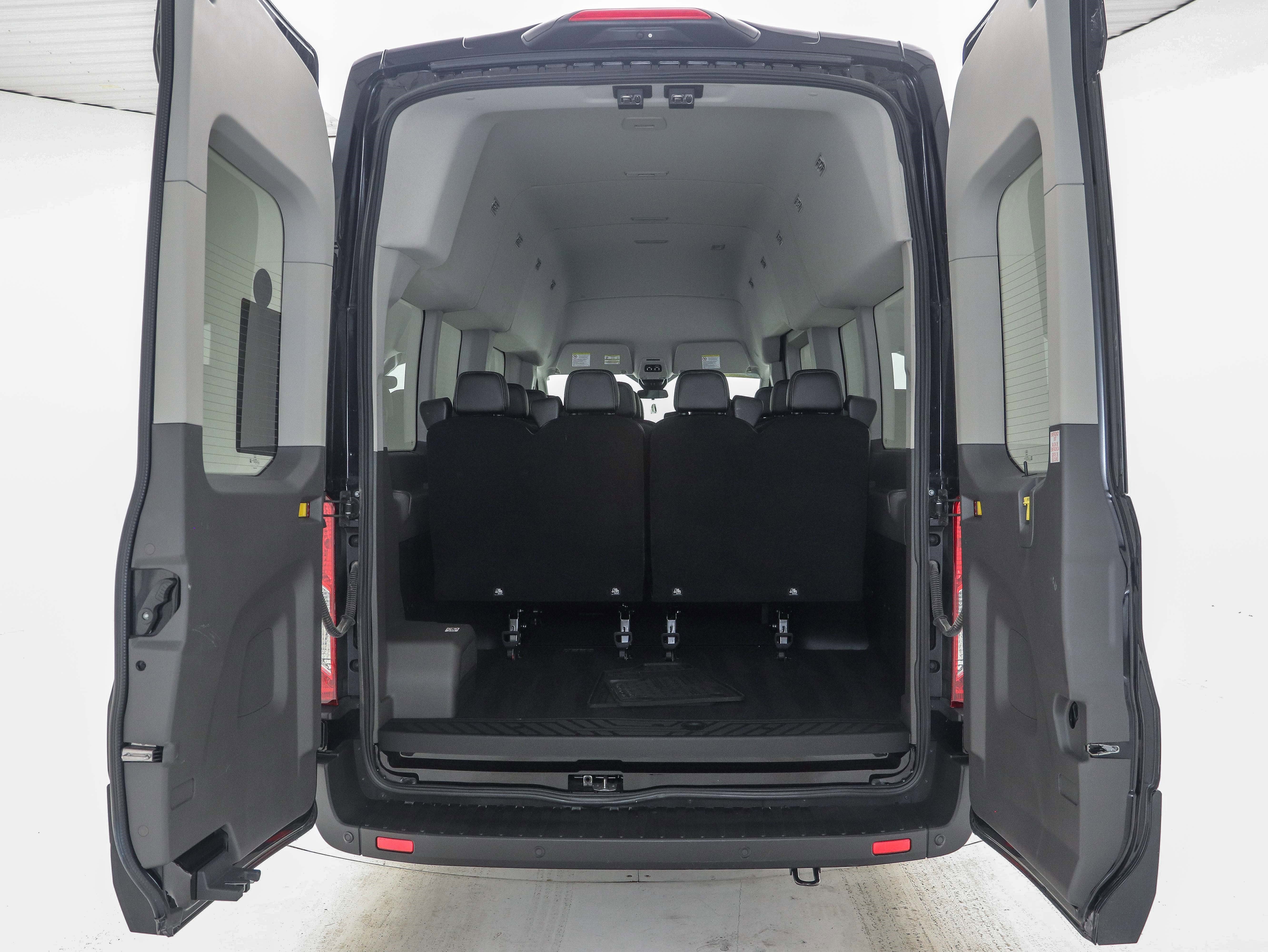 Used 2023 Ford Transit 350 XLT image 10