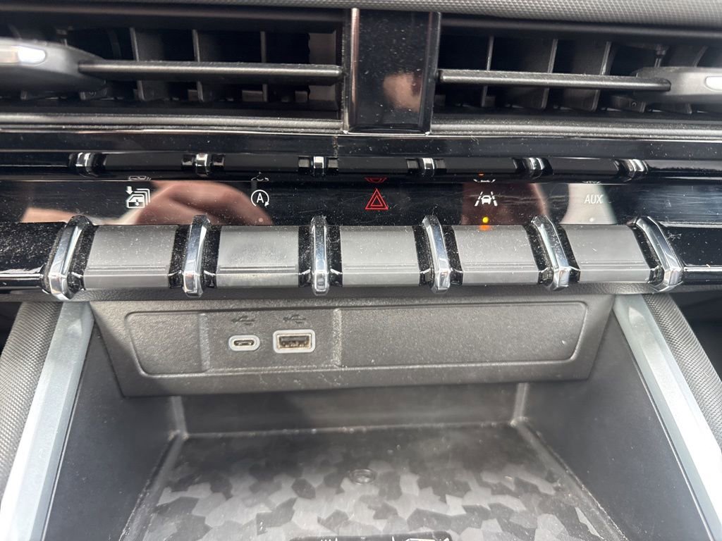 Certified 2023 Chevrolet Colorado Z71 w/ Z71 Convenience Package 2 image 25