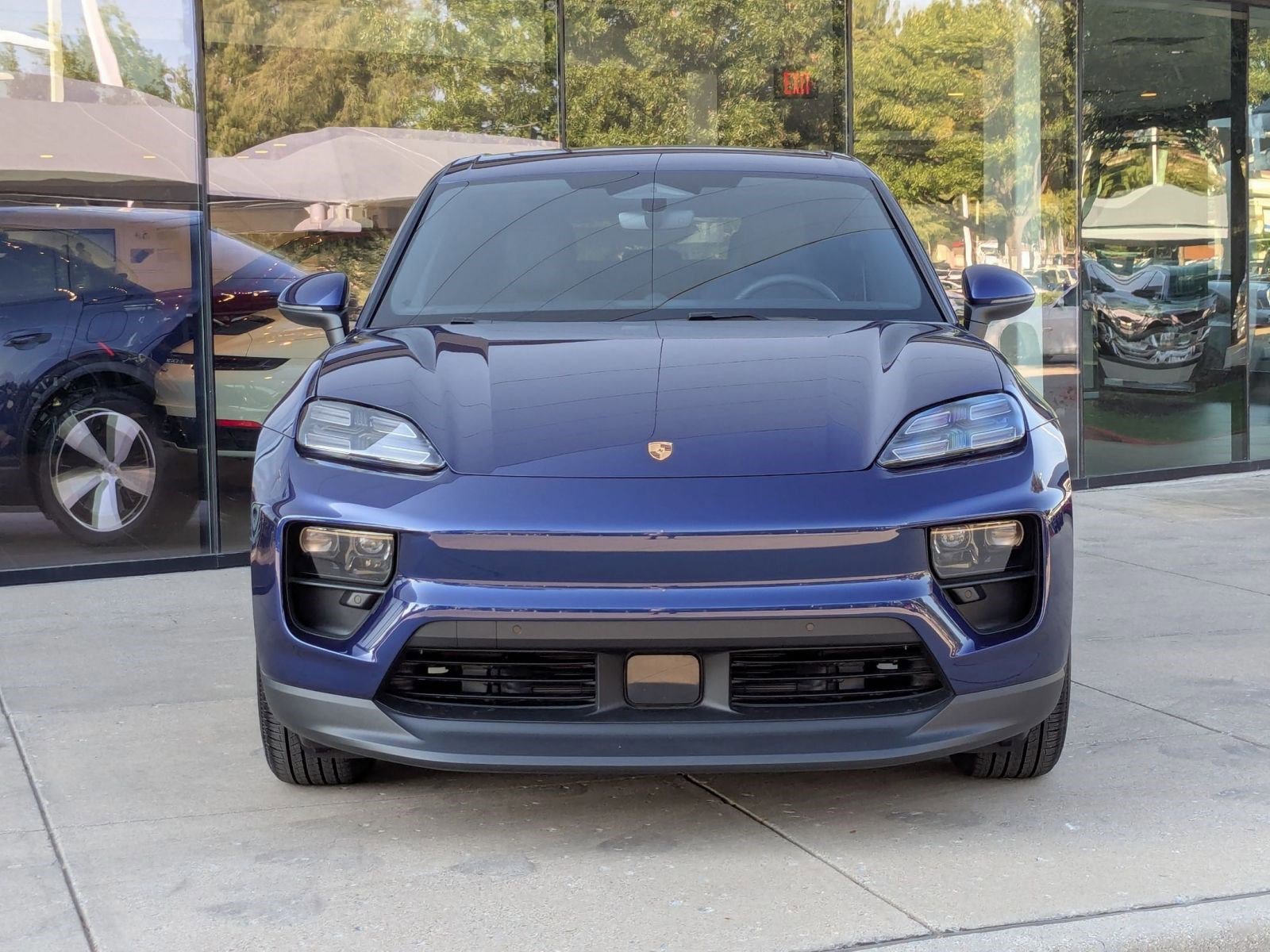 New 2025 Porsche Macan 4 Electric image 6