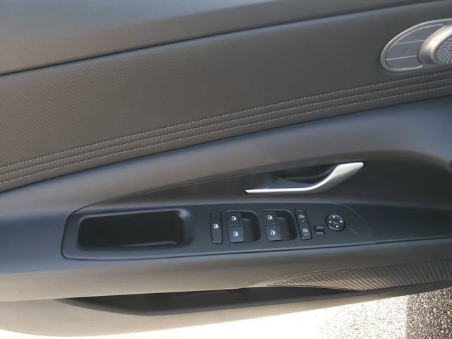 New 2026 Hyundai Elantra Limited image 19