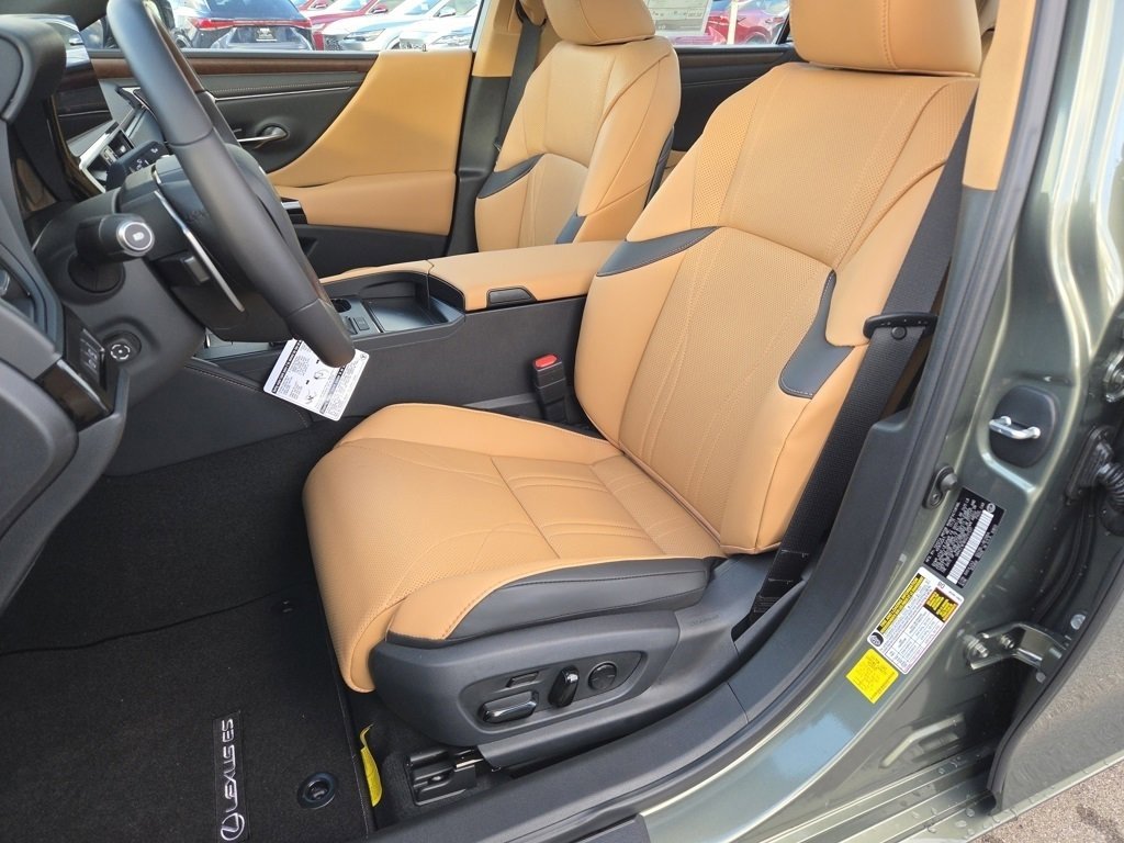New 2025 Lexus ES 350 350 Luxury image 6