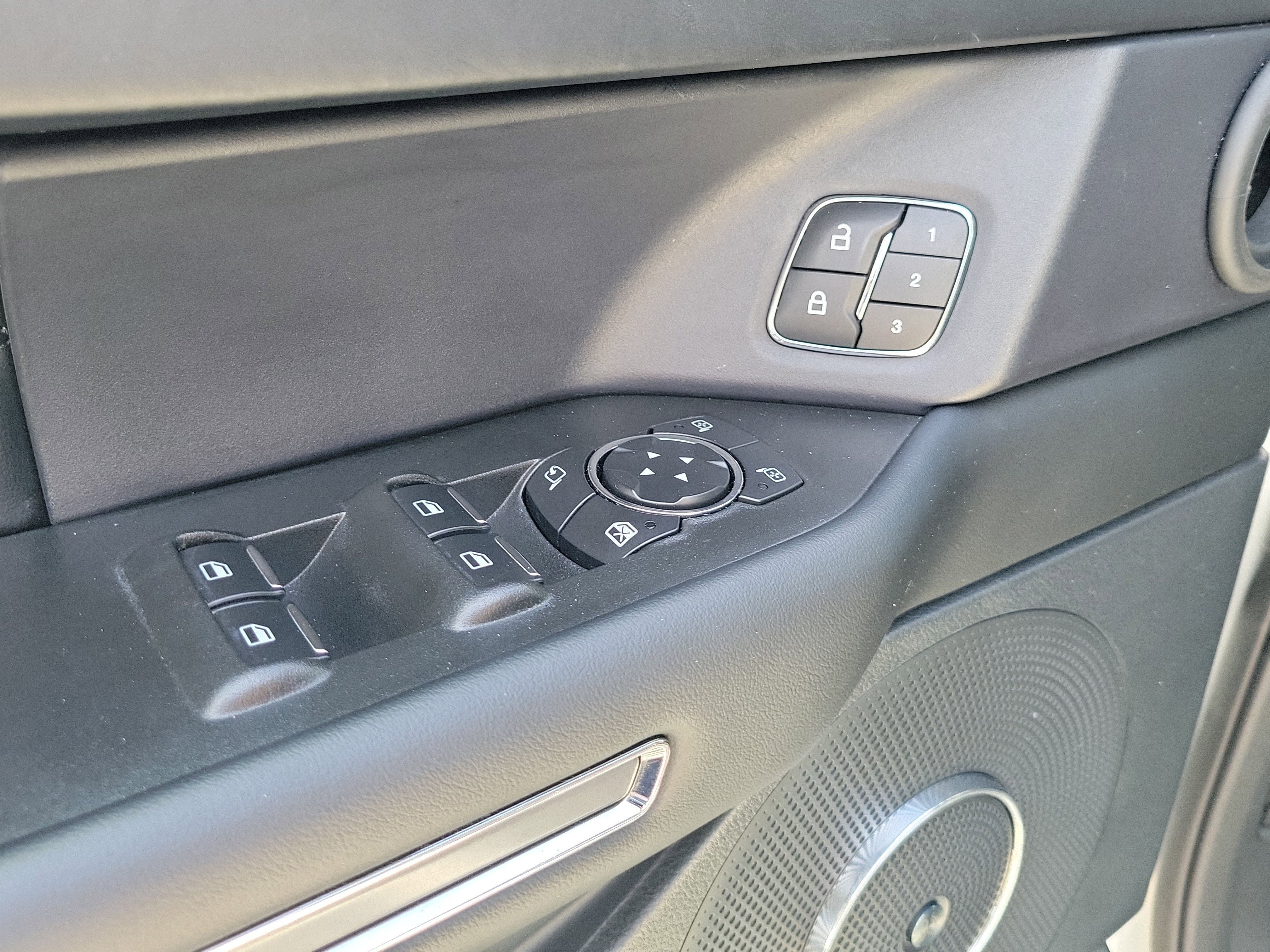Used 2020 Ford Expedition Platinum image 21