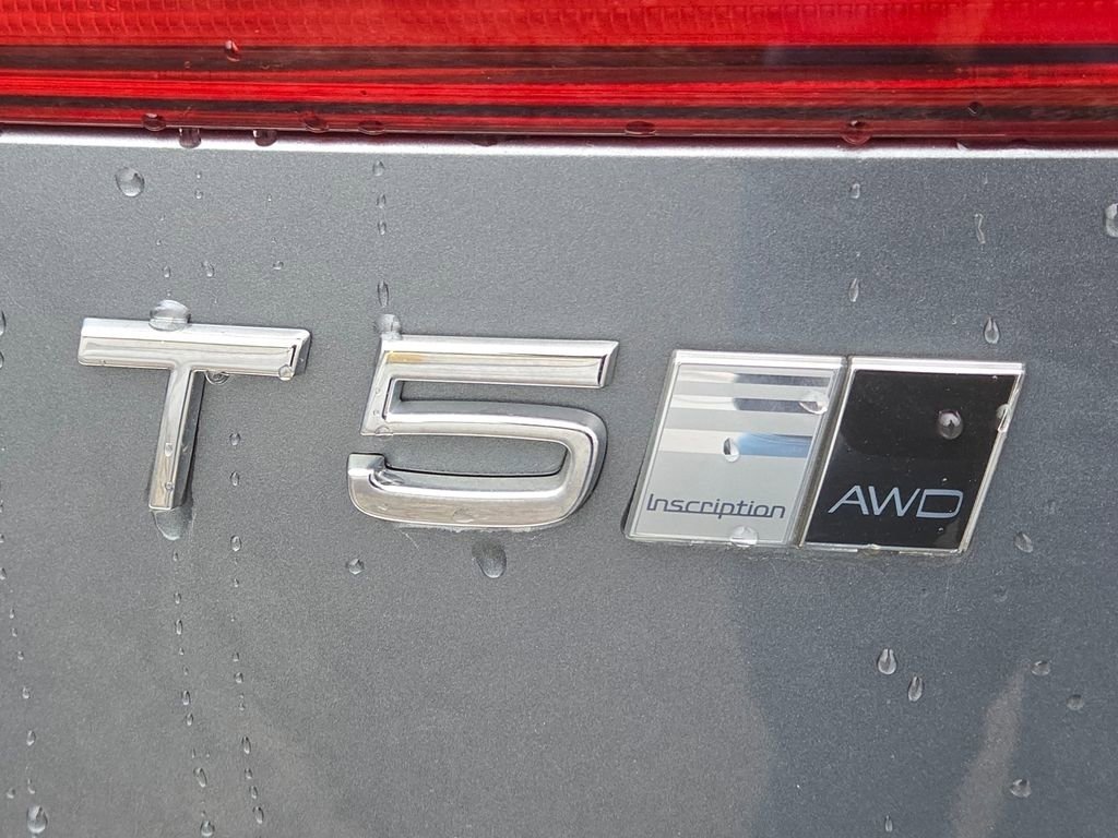 Used 2019 Volvo XC60 T5 Inscription w/ Protection Package Premier image 27