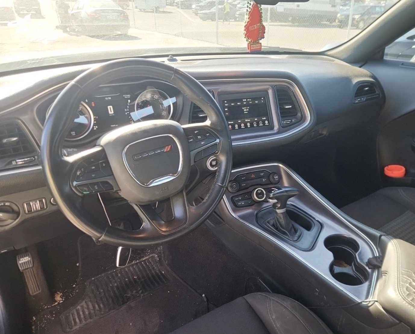 Used 2018 Dodge Challenger SXT image 6