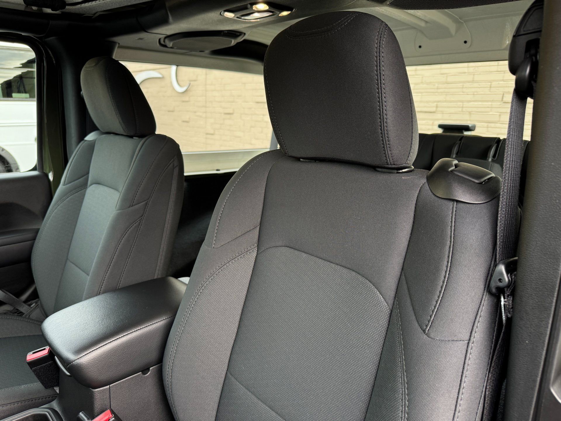 Used 2021 Jeep Wrangler Sport image 14