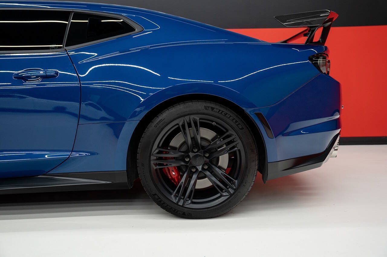 Used 2023 Chevrolet Camaro ZL1 RWD image 21