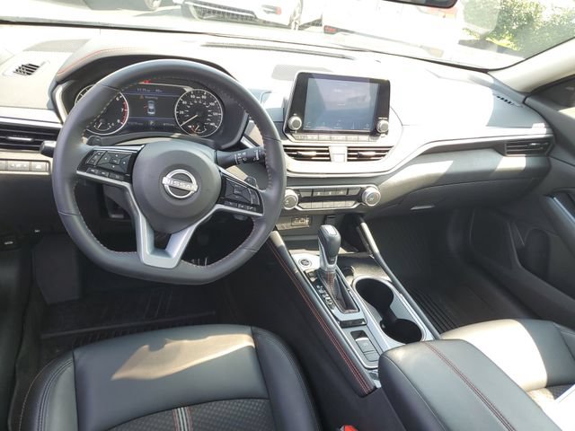 Certified 2025 Nissan Altima 2.5 SR AWD/4WD image 9