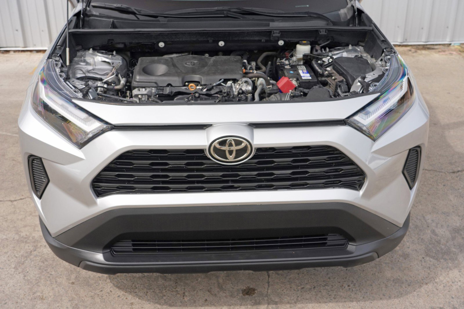 Used 2022 Toyota RAV4 XLE image 7