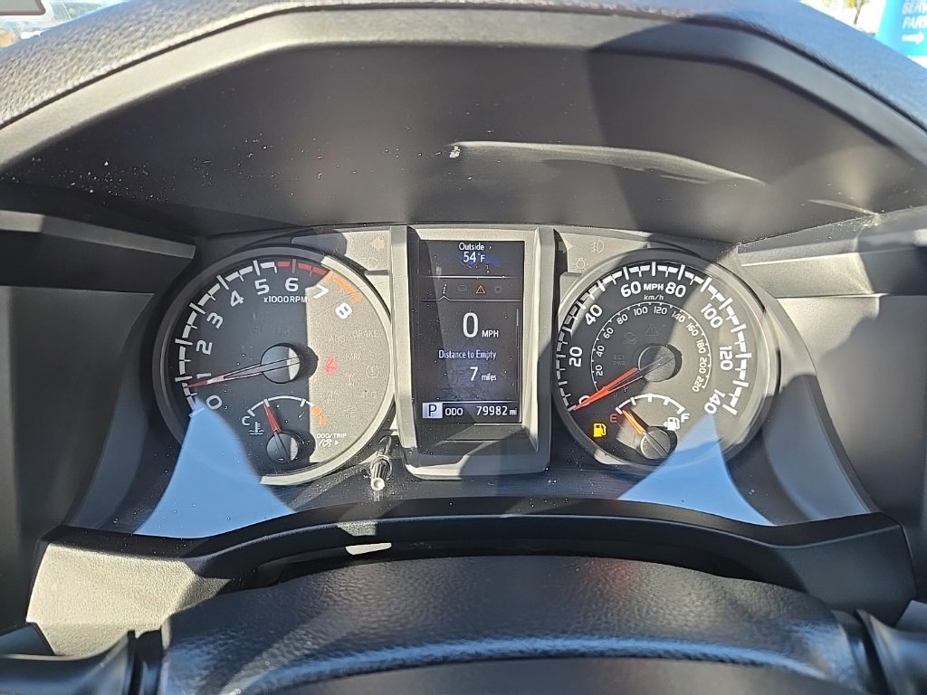 Used 2018 Toyota Tacoma SR image 43