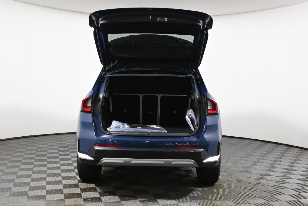 New 2026 BMW X1 xDrive28i w/ Technology Package AWD/4WD image 32