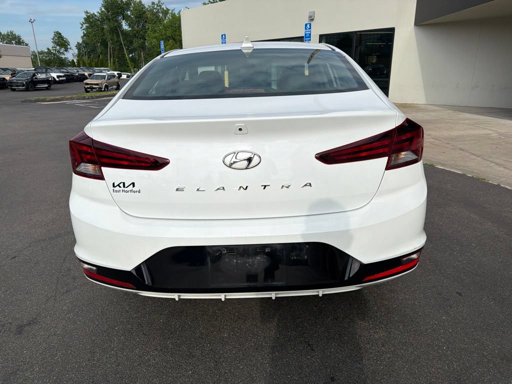 Used 2020 Hyundai Elantra SEL w/ Cargo Package (C1) FWD image 9