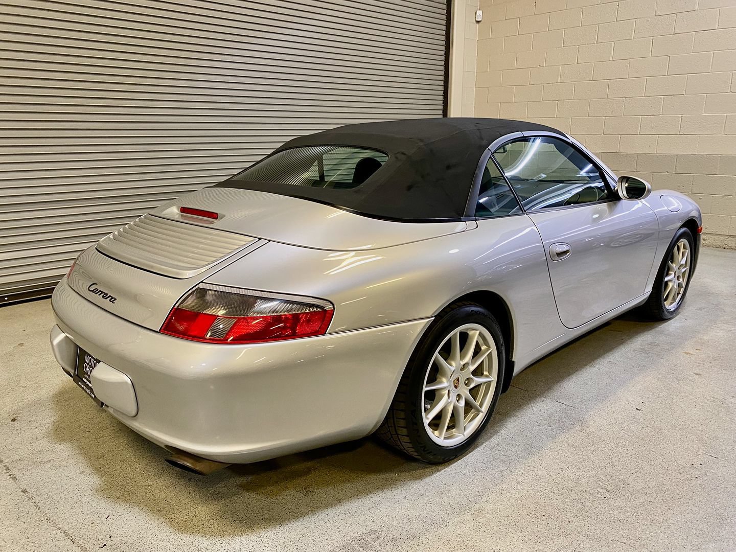 Used 2004 Porsche 911 Carrera RWD image 37