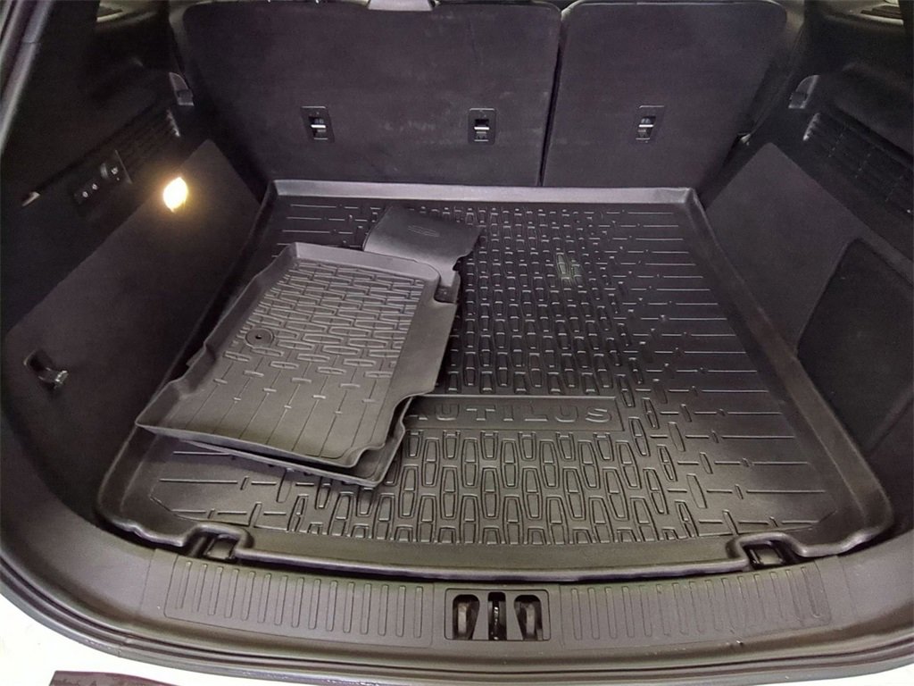 Certified 2020 Lincoln Nautilus Reserve image 29