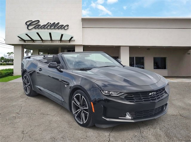Used 2021 Chevrolet Camaro LT w/ RS Package image 8