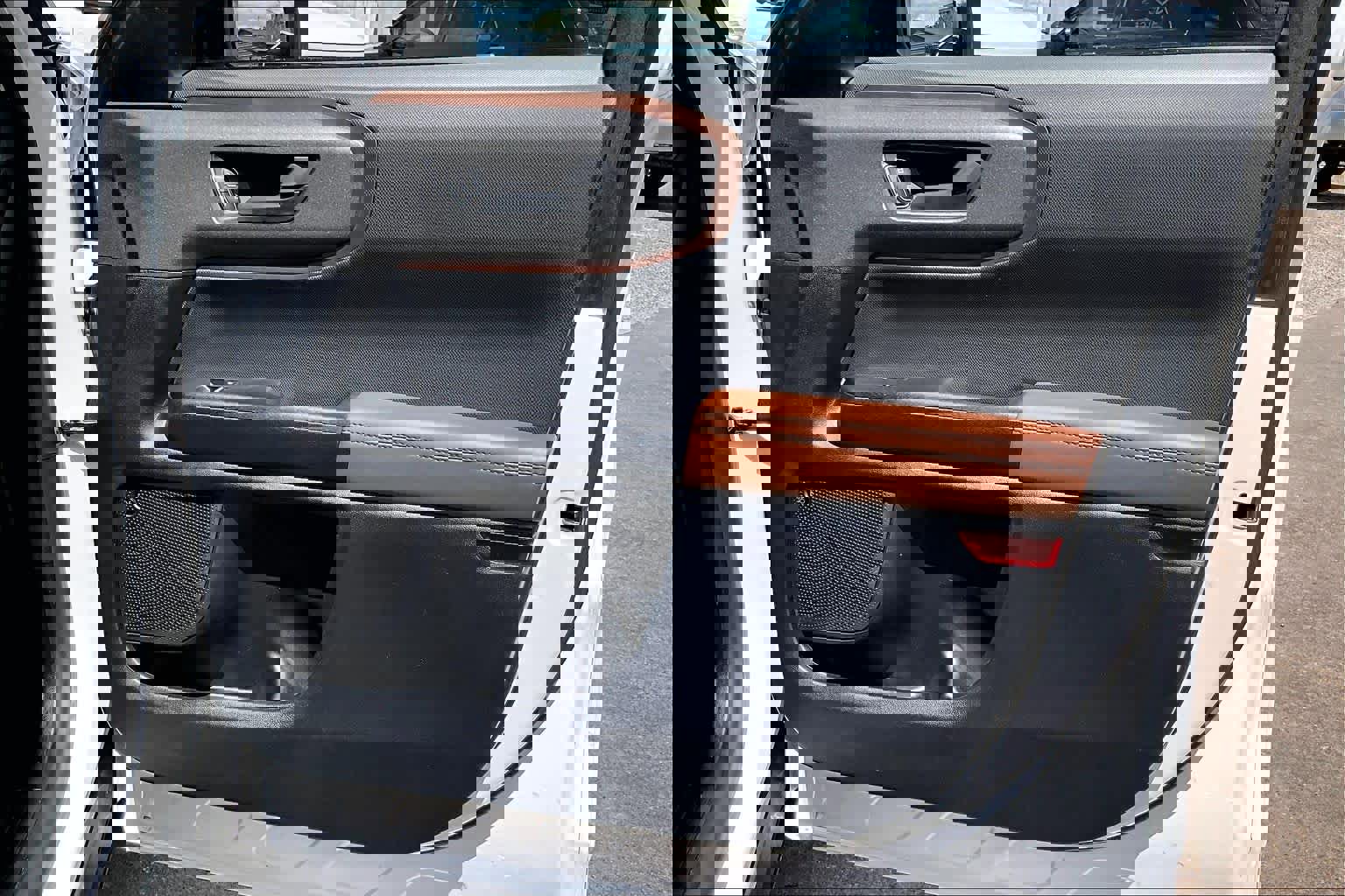 Certified 2025 Ford Bronco Sport Outer Banks w/ Outer Banks Tech Package+ image 23