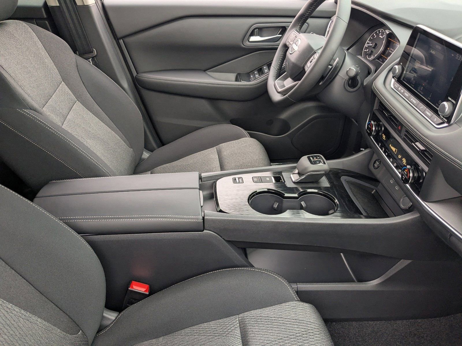 New 2026 Nissan Rogue SV FWD image 29