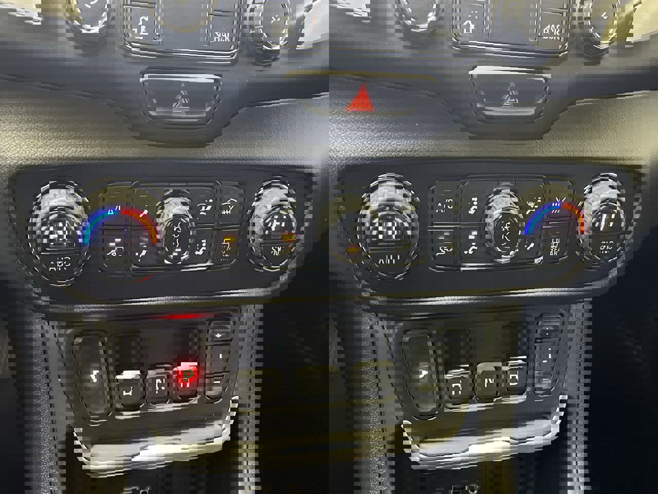 Used 2021 GMC Terrain SLE w/ Driver Convenience Package image 21