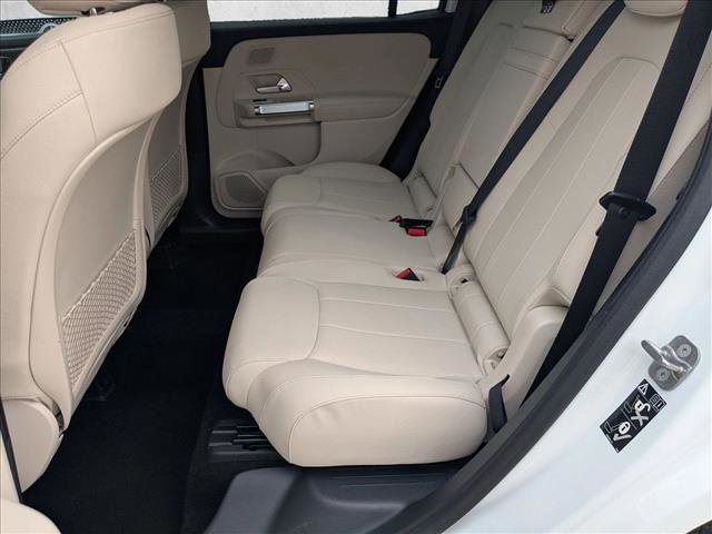 Used 2025 Mercedes-Benz GLB 250 image 17