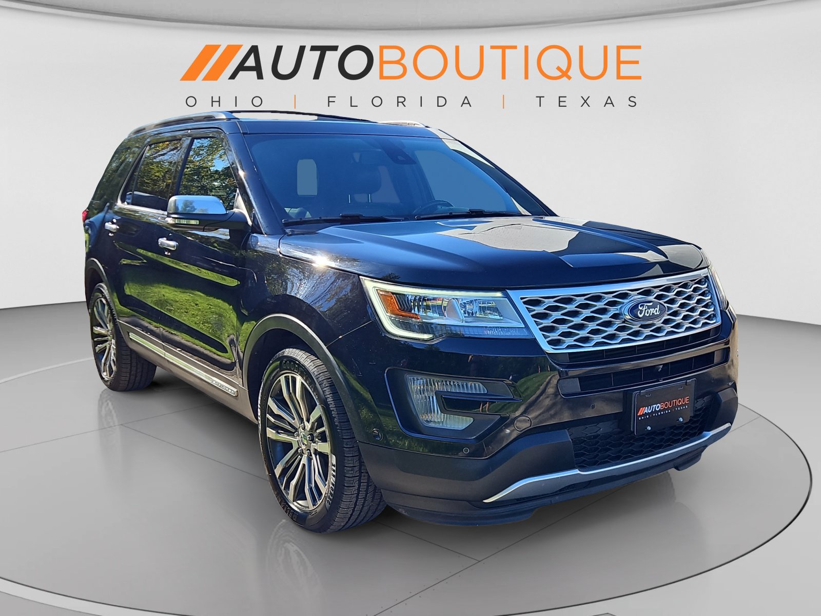 Used 2017 Ford Explorer Platinum AWD/4WD image 7