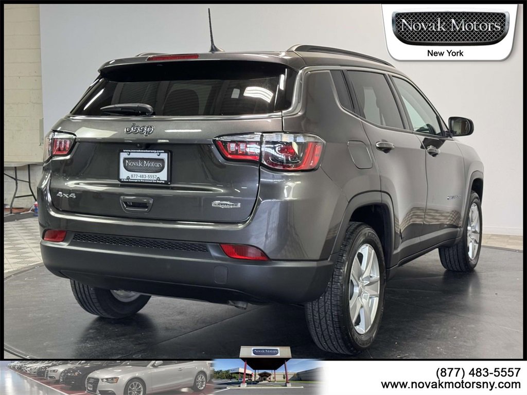 Used 2022 Jeep Compass Latitude image 10