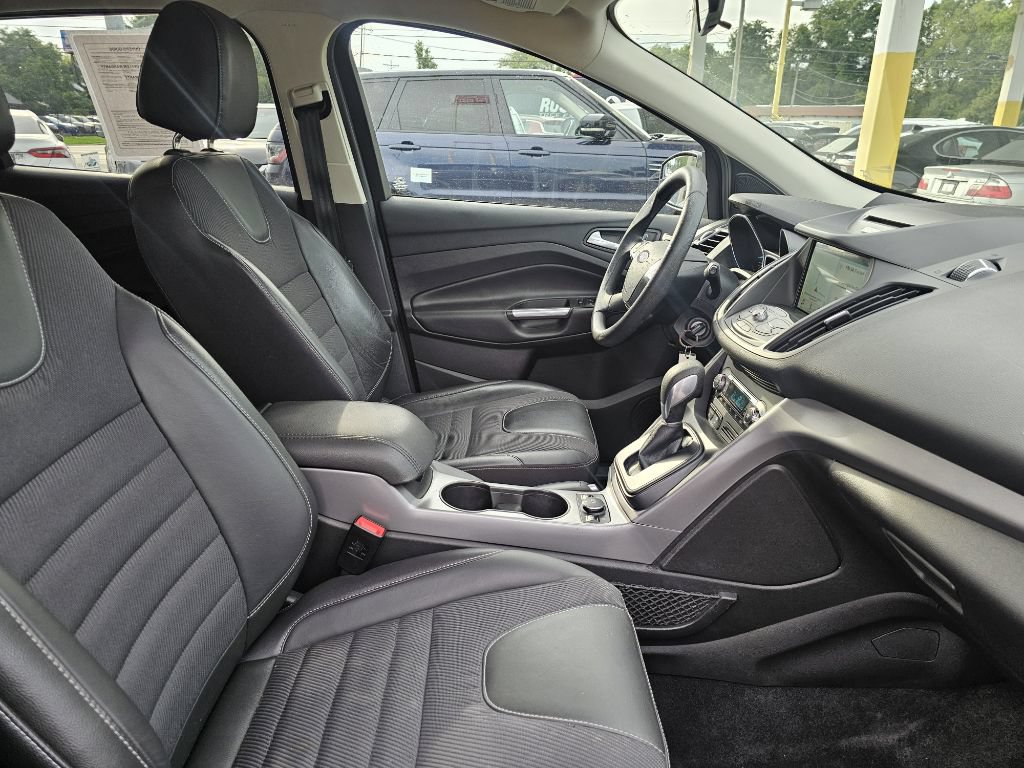 Used 2016 Ford Escape SE w/ SE Chrome Package AWD/4WD image 40