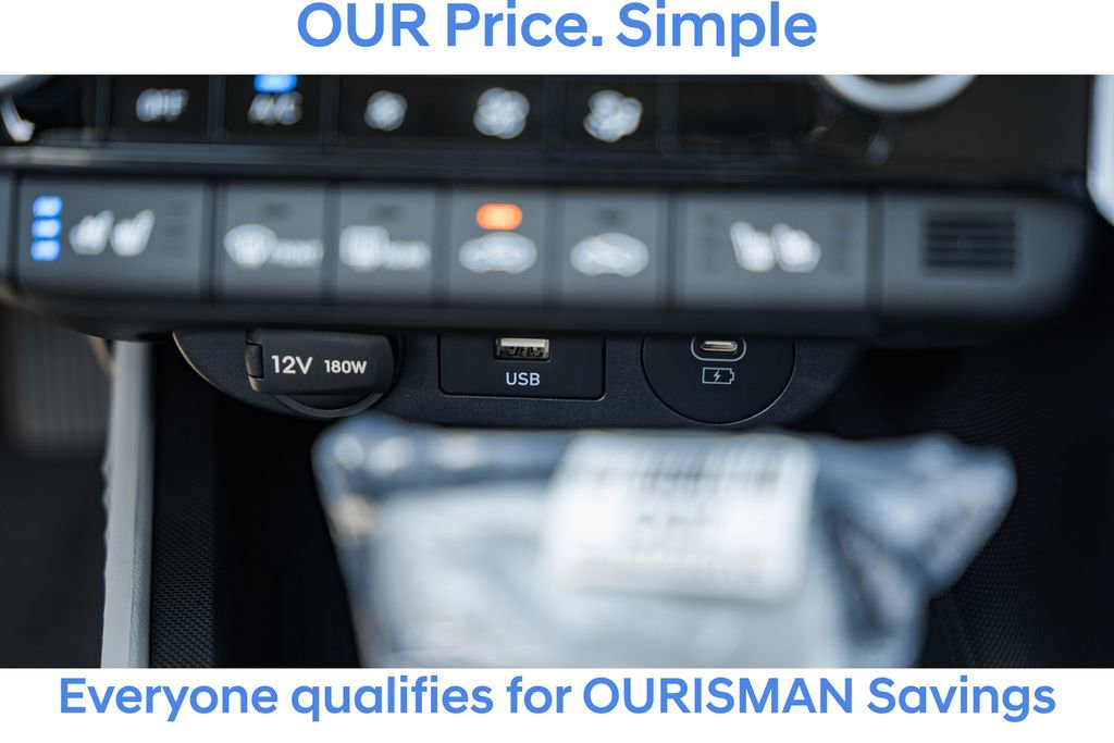 New 2025 Hyundai Elantra Limited image 22