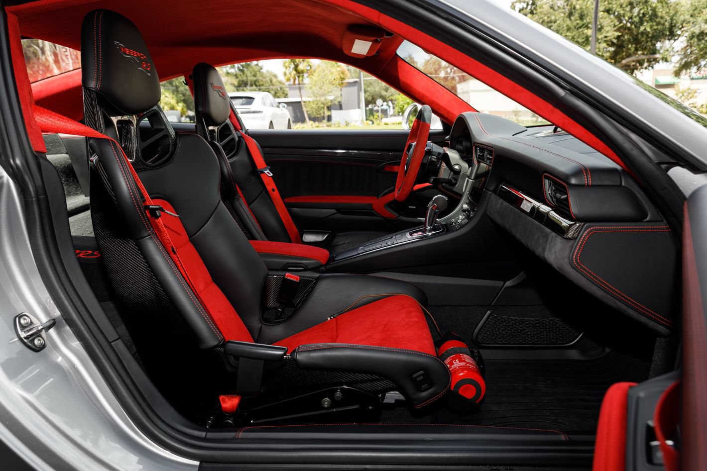 Used 2018 Porsche 911 GT2 RS w/ Weissach Package RWD image 64