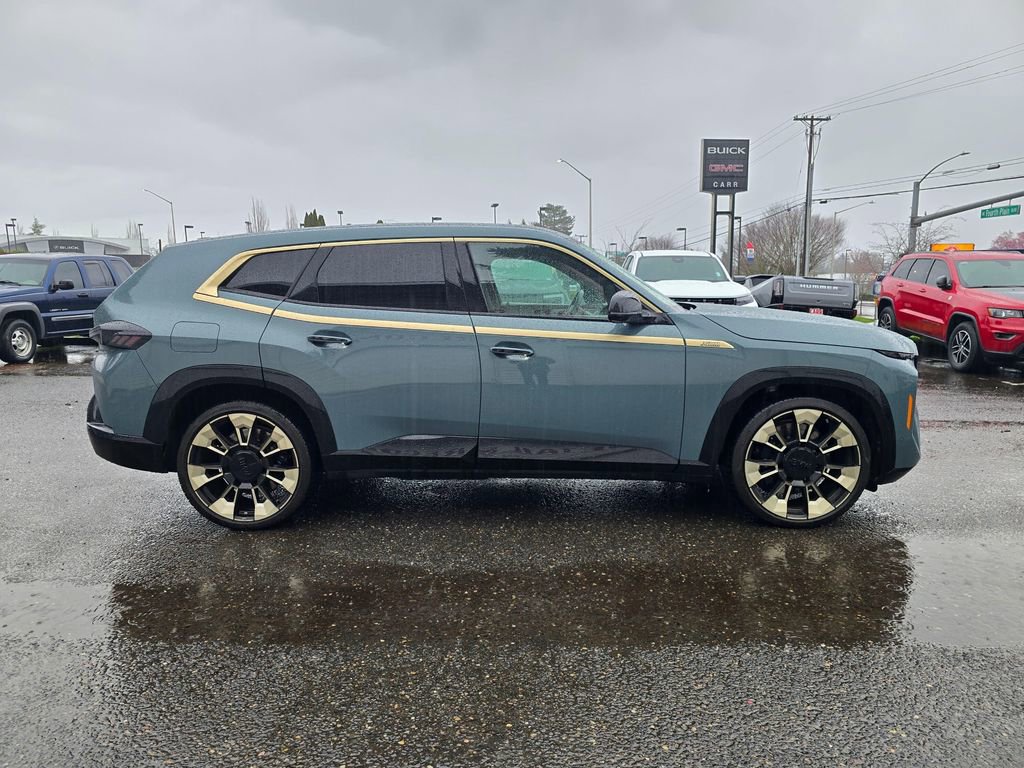 Used 2023 BMW XM image 2