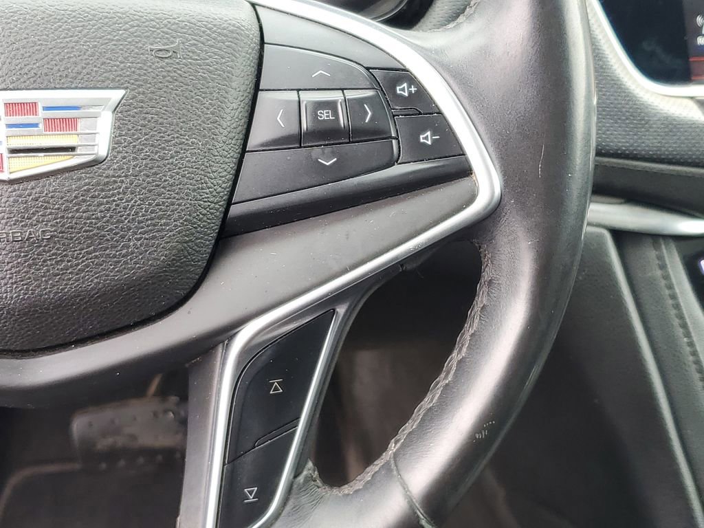 Used 2017 Cadillac XT5 Luxury w/ Driver Awareness Package image 16