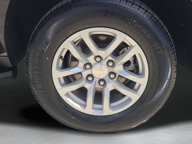 Used 2024 Chevrolet Suburban LT AWD/4WD image 34