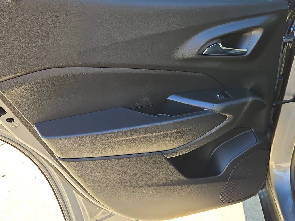 Used 2026 Chevrolet Trax LT FWD image 27