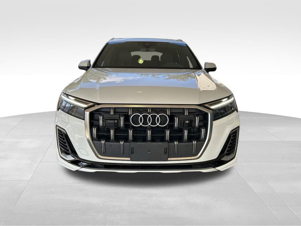 Used 2025 Audi Q7 3.0T Premium Plus image 12