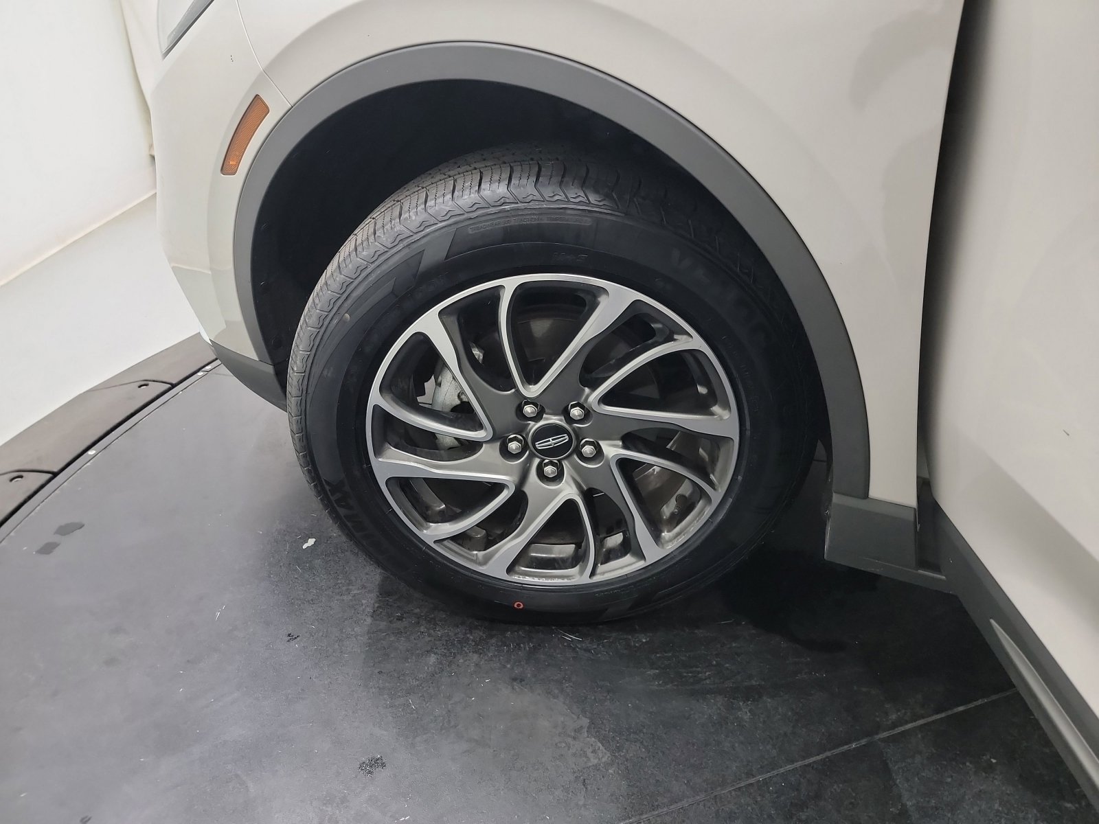 Used 2022 Lincoln Corsair FWD image 29