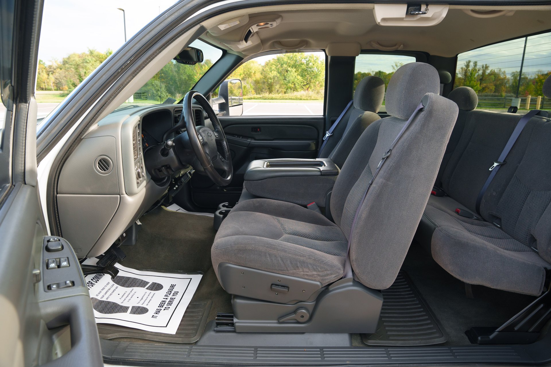 Used 2006 Chevrolet Silverado 2500 LT w/ Heavy-Duty Power Package AWD/4WD image 36