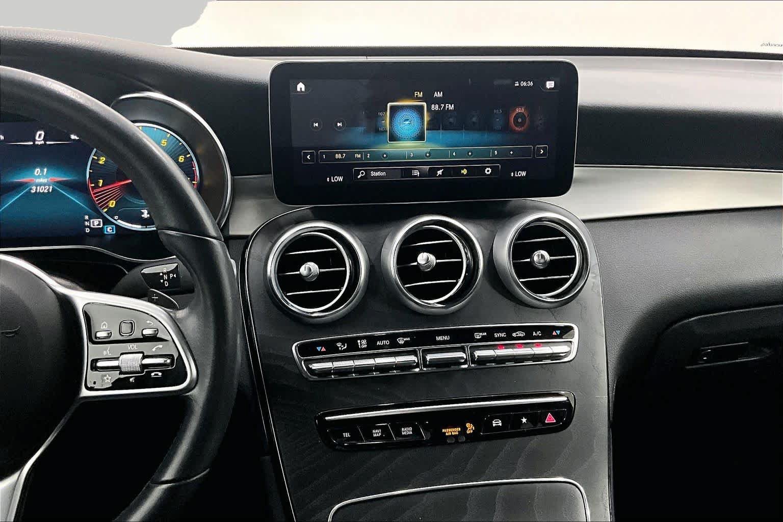 Certified 2022 Mercedes-Benz GLC 300 image 7