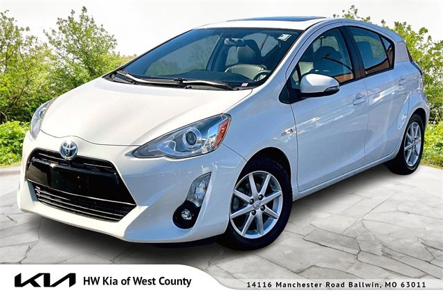 Used 2015 Toyota Prius C Four video 1