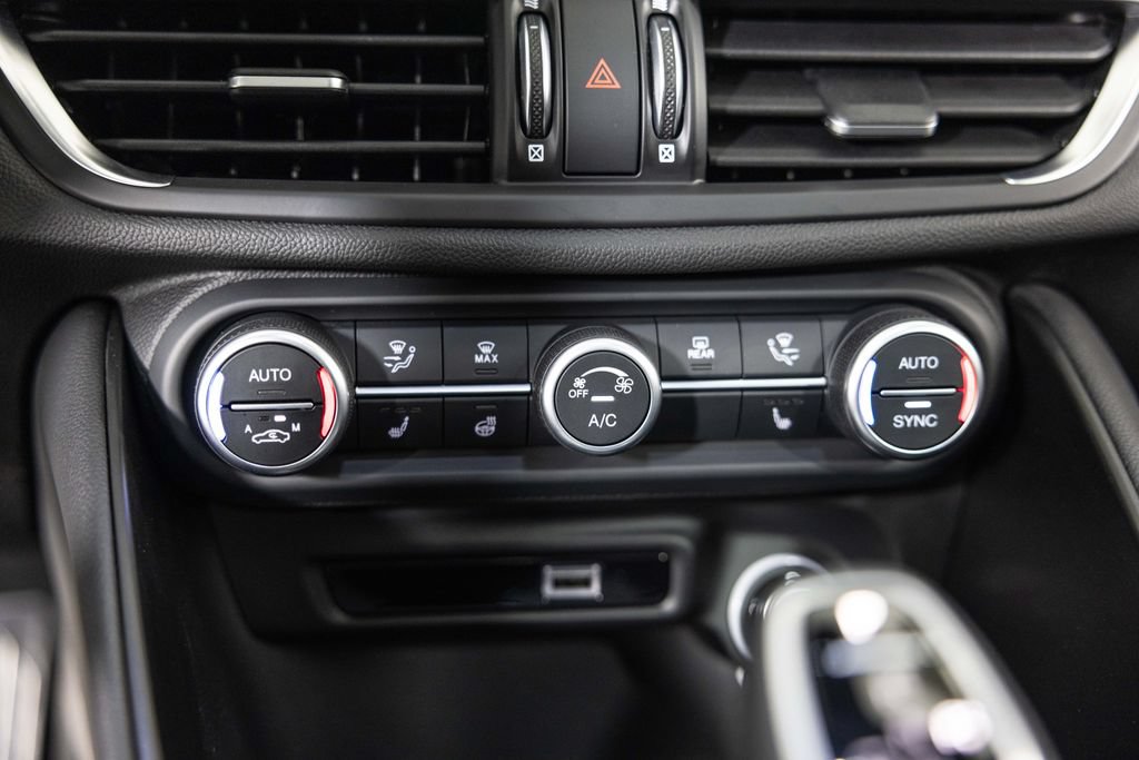 New 2026 Alfa Romeo Giulia AWD image 25
