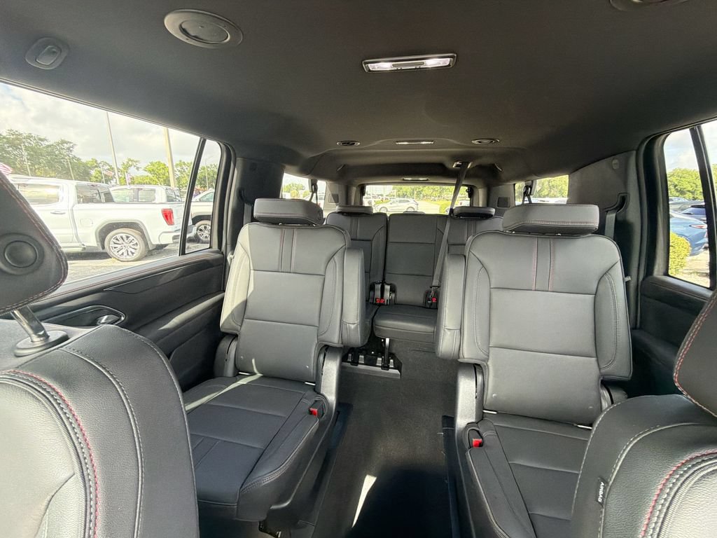 Certified 2022 Chevrolet Suburban RST w/ Luxury Package AWD/4WD image 14