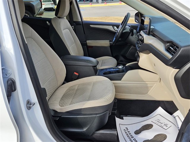 Used 2020 Ford Escape SE image 14