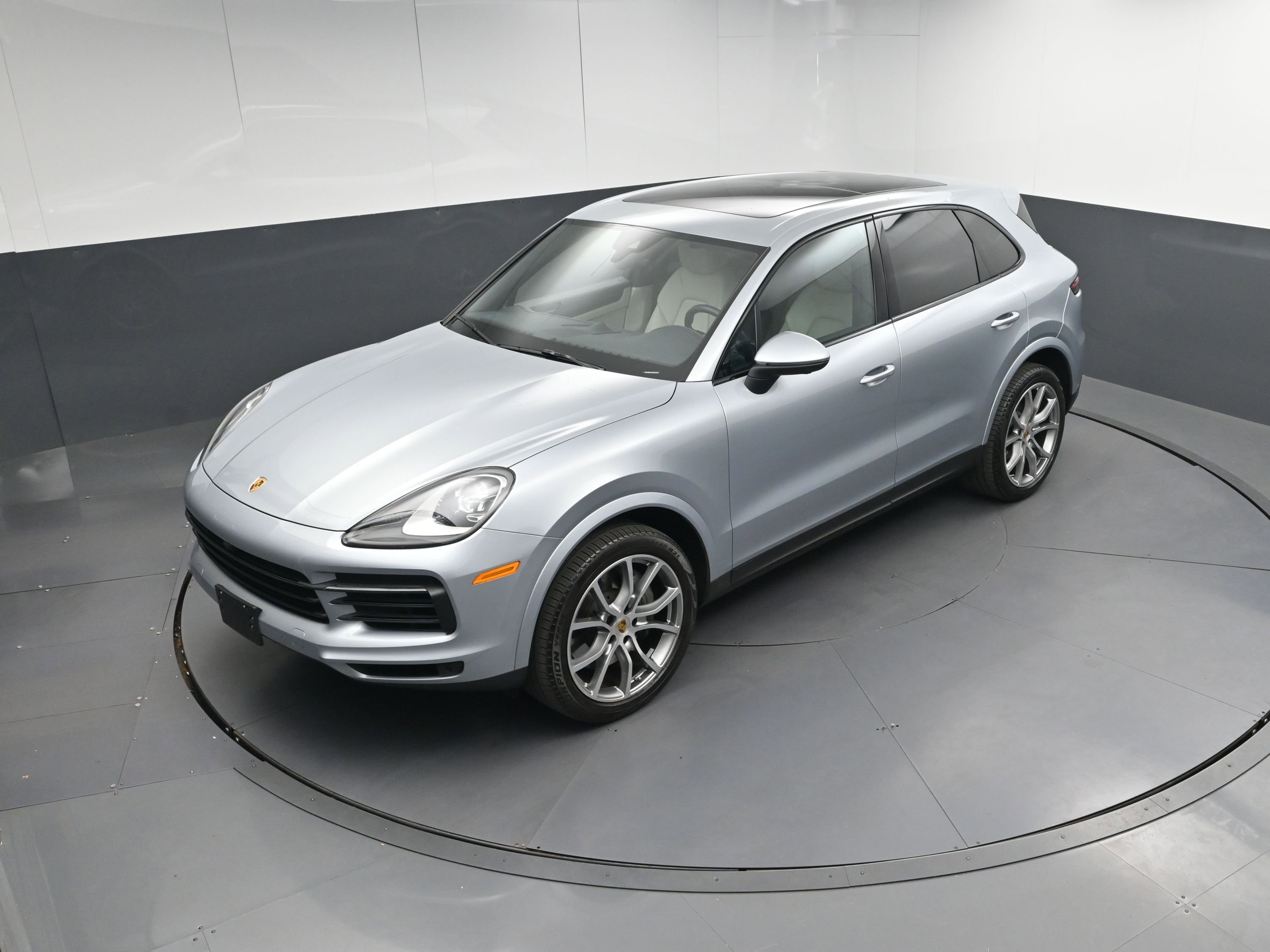 Certified 2022 Porsche Cayenne S image 32